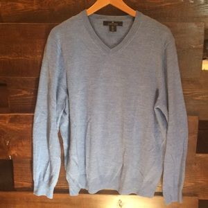 Daniel Bishop v-neck